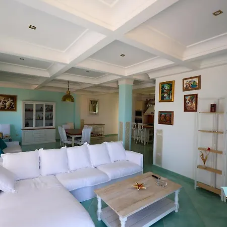 Victory's Luxury House With Jacuzzi On The Roof