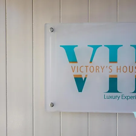 Victory's Luxury House With Jacuzzi On The Roof Villa